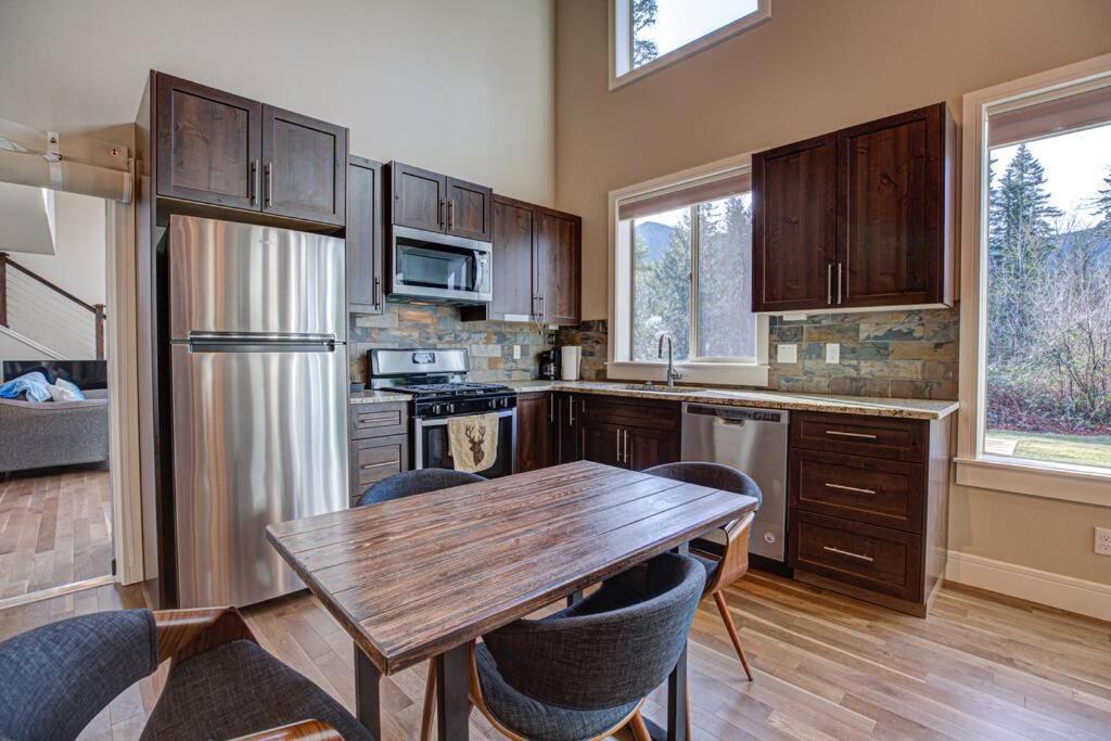 Newly Built Modern Chalet Duplex - 1 Mount Hood Village Exterior foto